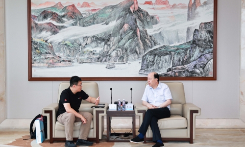 华为云全球生态部总裁康宁到访腾博会官网