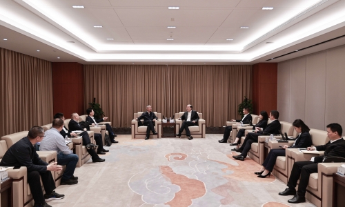 中国农业银行浙江省分行党委委员、副行长屠煜林莅临腾博会官网调研