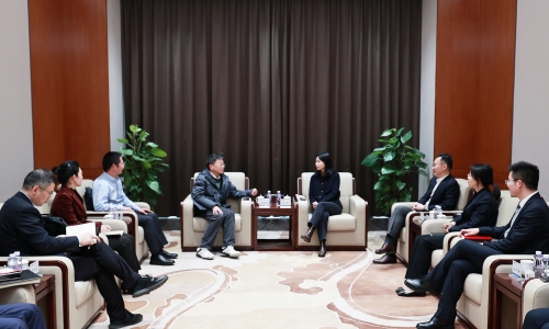 民生银行总行战略客户部副总司理张劲松莅临腾博会官网调研