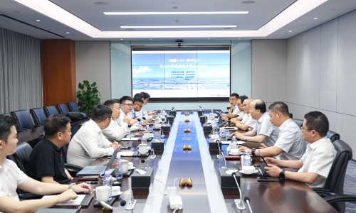 华为算力平台先遣队大模子及工具链军团总裁张东生一行到访腾博会官网旅行交流